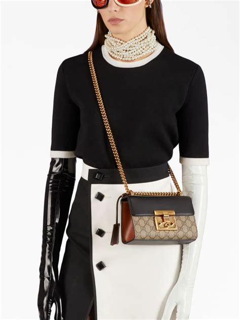 related:https://www.farfetch.com/ca/shopping/women/gucci/items.aspx gucci|farfetch canada.